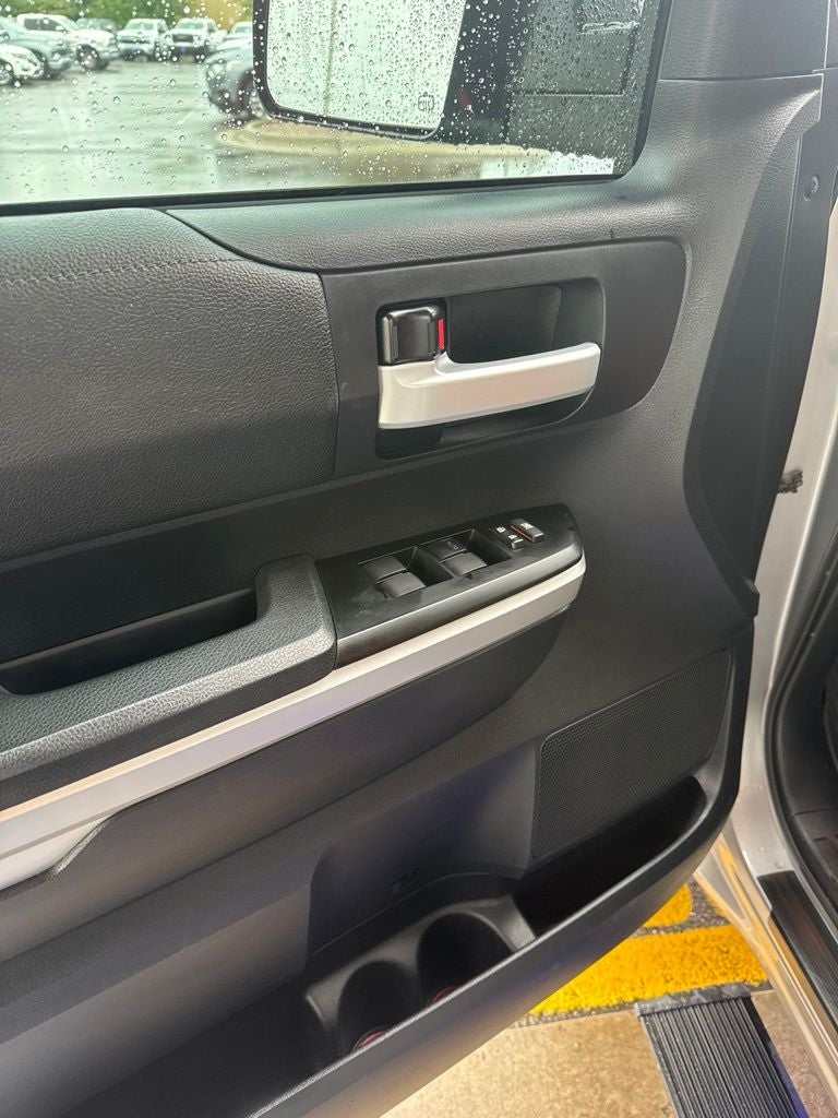 2016 Toyota Tundra SR5