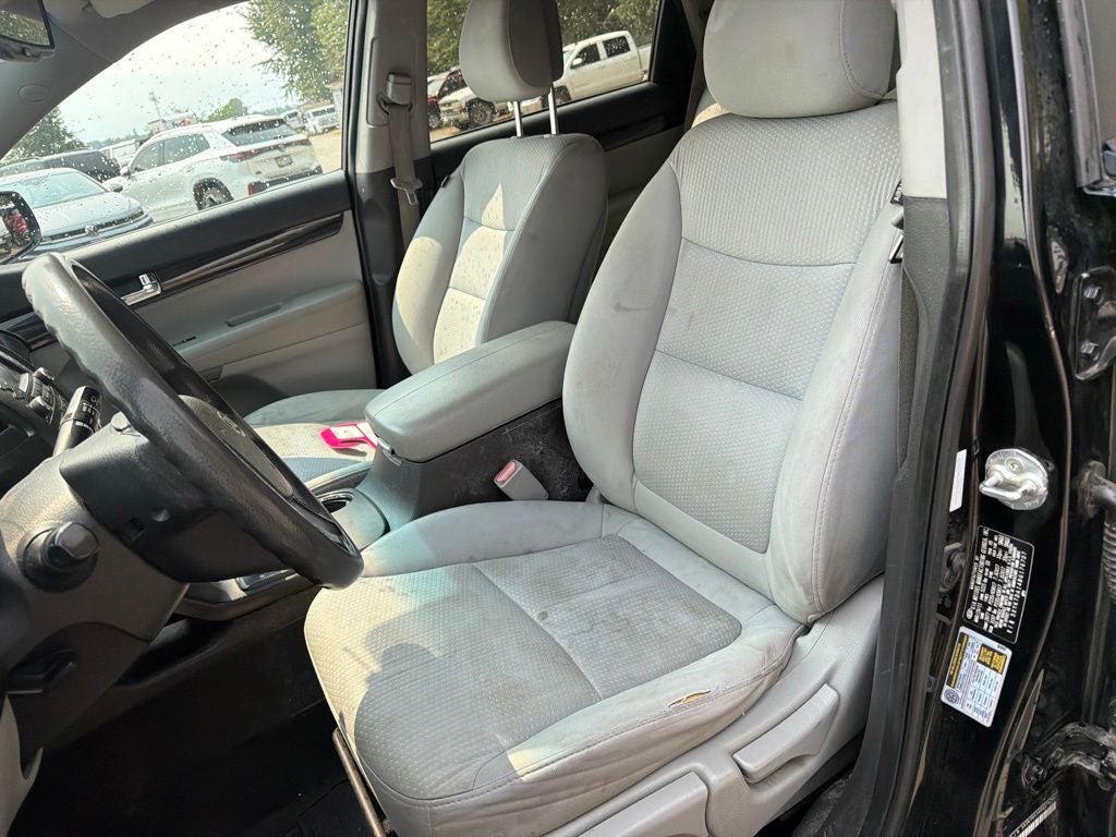 2011 Kia Sorento LX