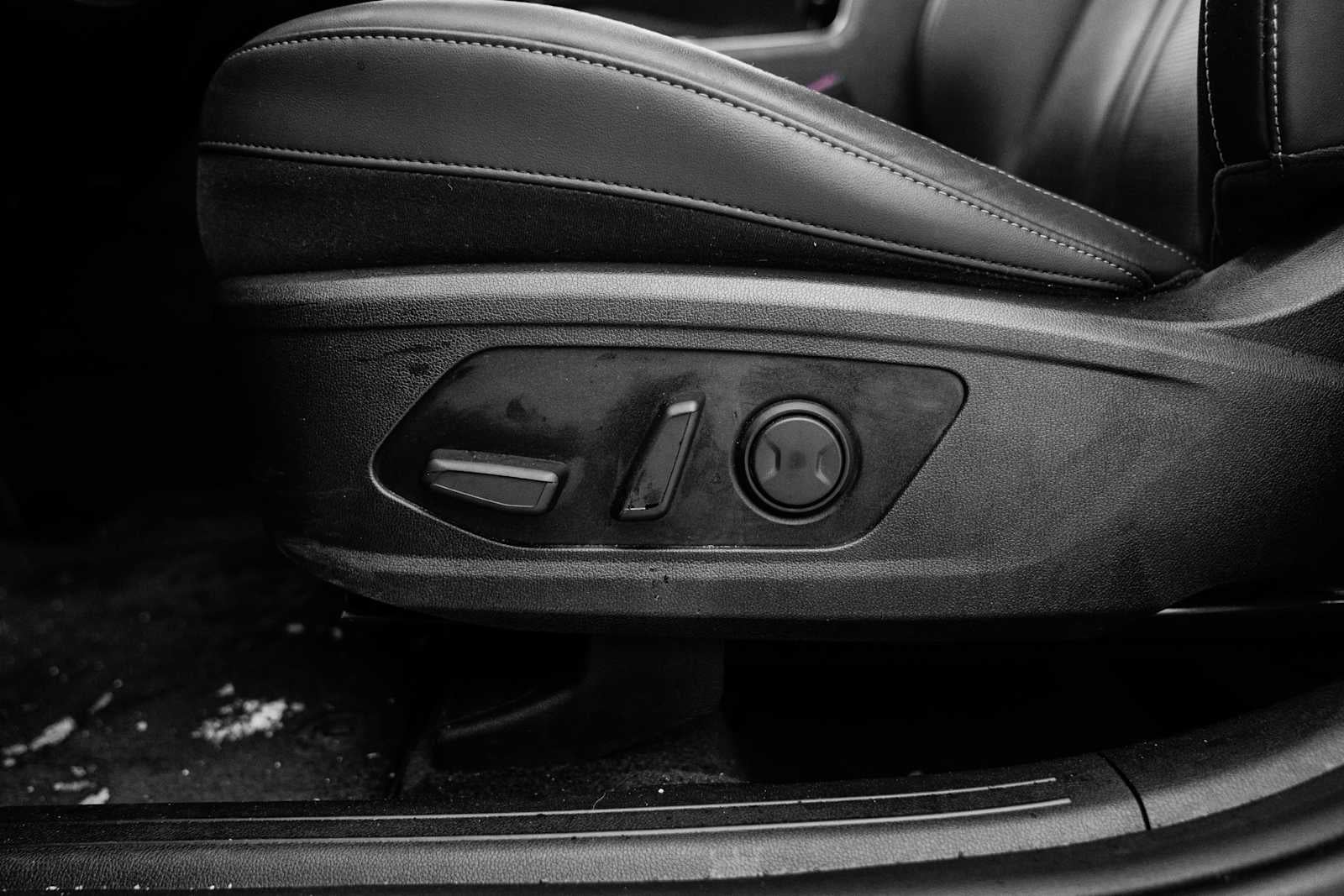 2025 Kia Sorento X-Line EX