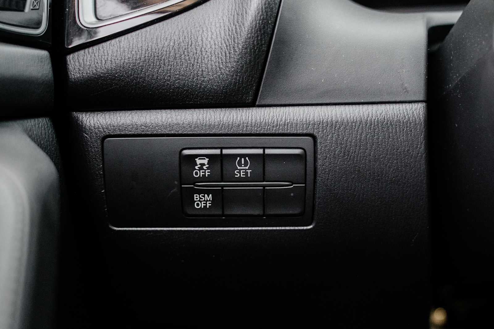 2015 Mazda MAZDA3 i Grand Touring