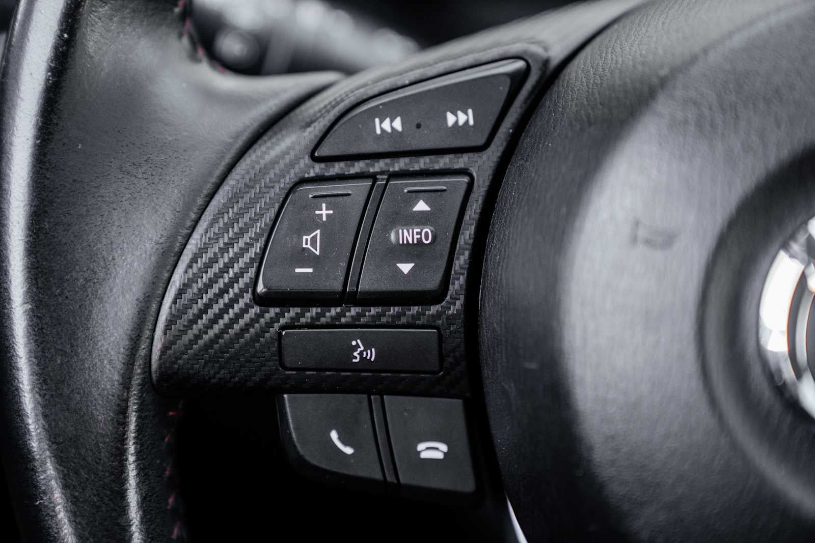 2015 Mazda MAZDA3 i Grand Touring