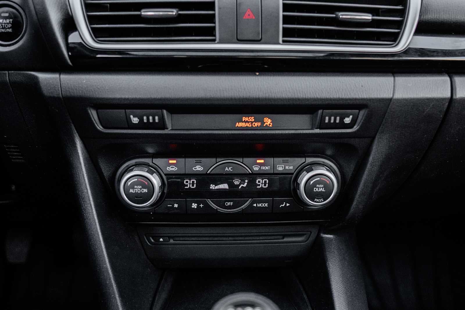 2015 Mazda MAZDA3 i Grand Touring