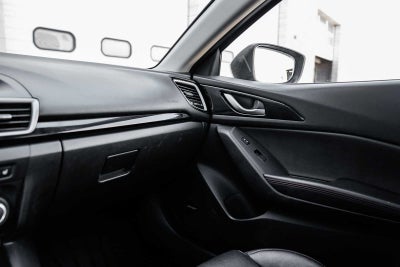 2015 Mazda MAZDA3 i Grand Touring