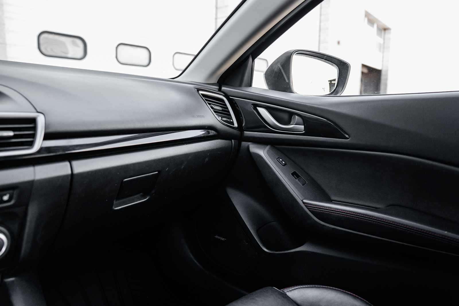 2015 Mazda MAZDA3 i Grand Touring