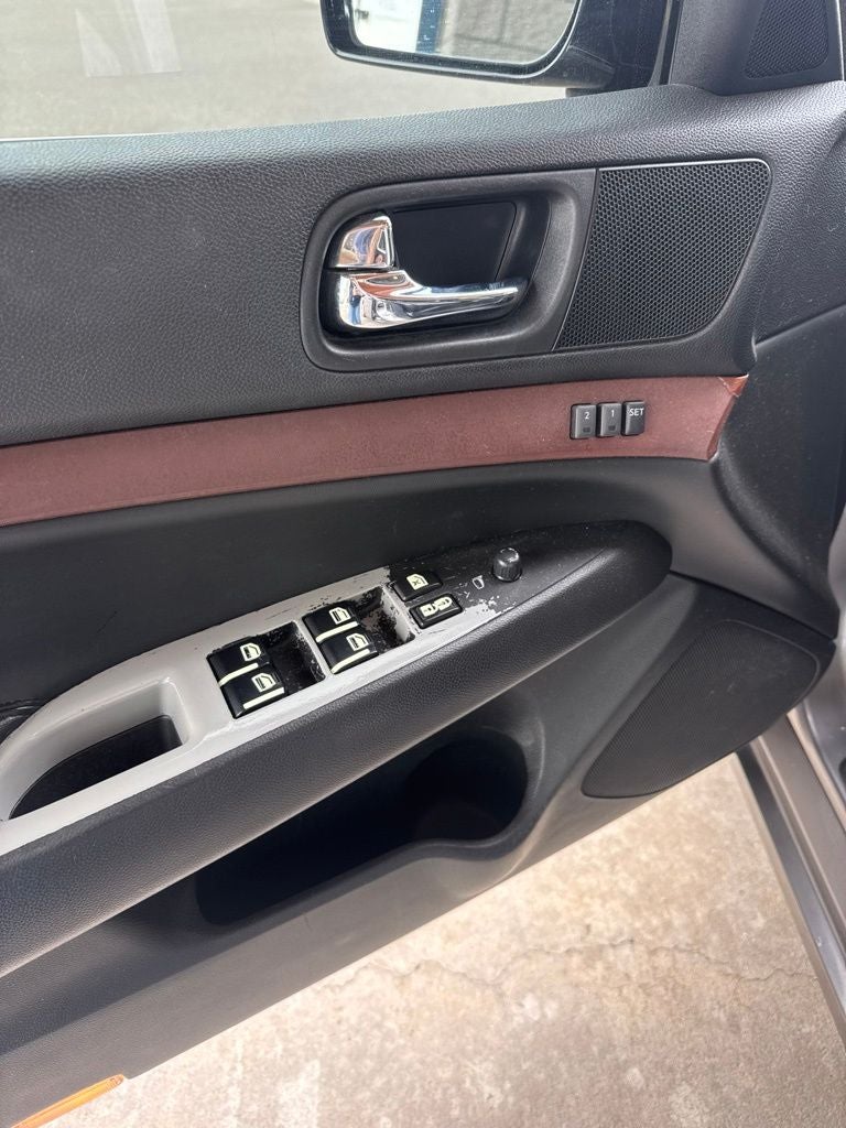 2008 INFINITI G35 x