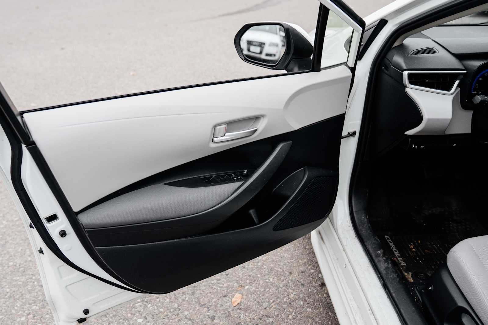 2021 Toyota Corolla Hybrid LE