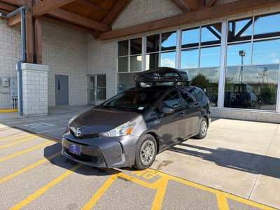 2015 Toyota Prius v Two