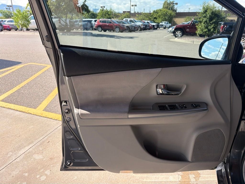 2015 Toyota Prius v Two