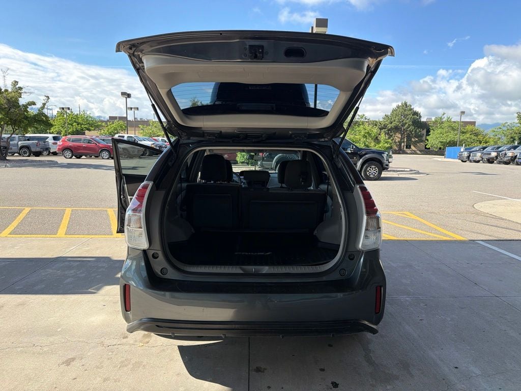 2015 Toyota Prius v Two
