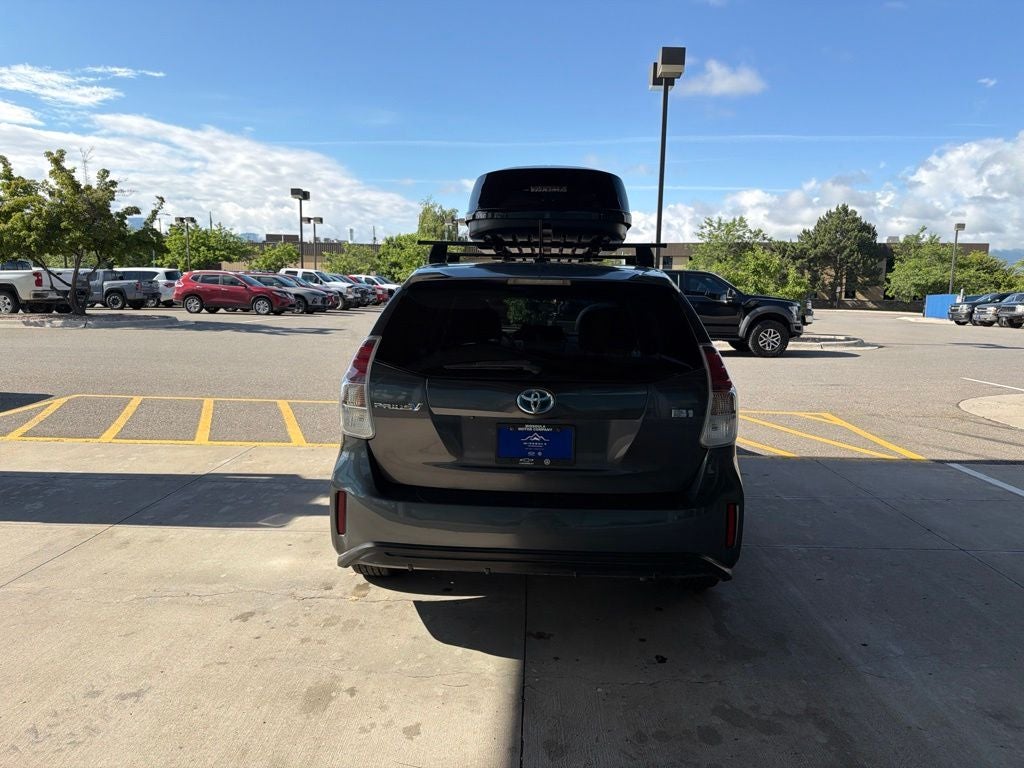 2015 Toyota Prius v Two