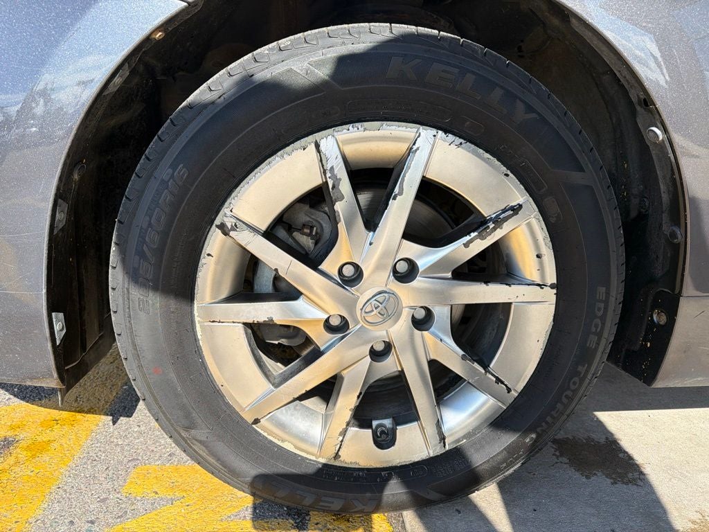 2015 Toyota Prius v Two