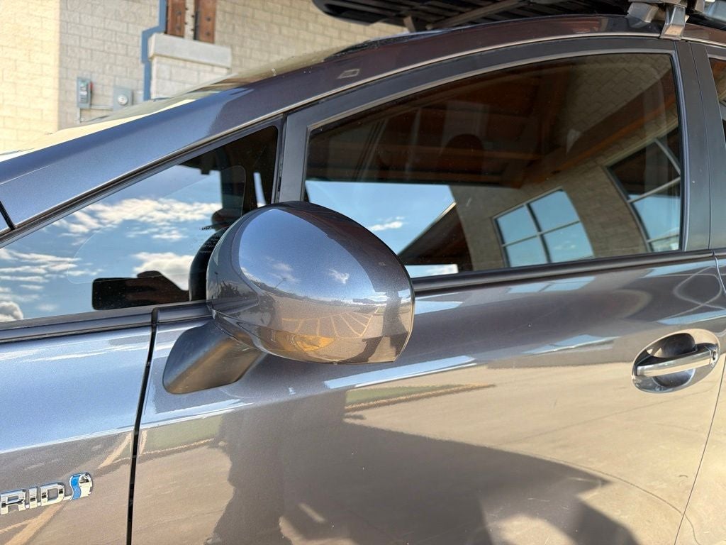 2015 Toyota Prius v Two