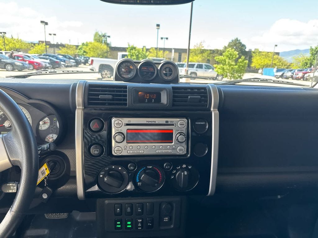 2014 Toyota FJ Cruiser 4WD 4dr Auto (Natl)