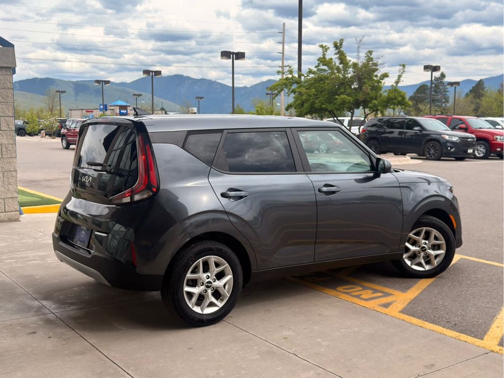 2024 Kia Soul LX