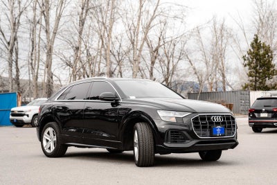 2019 Audi Q8 Premium