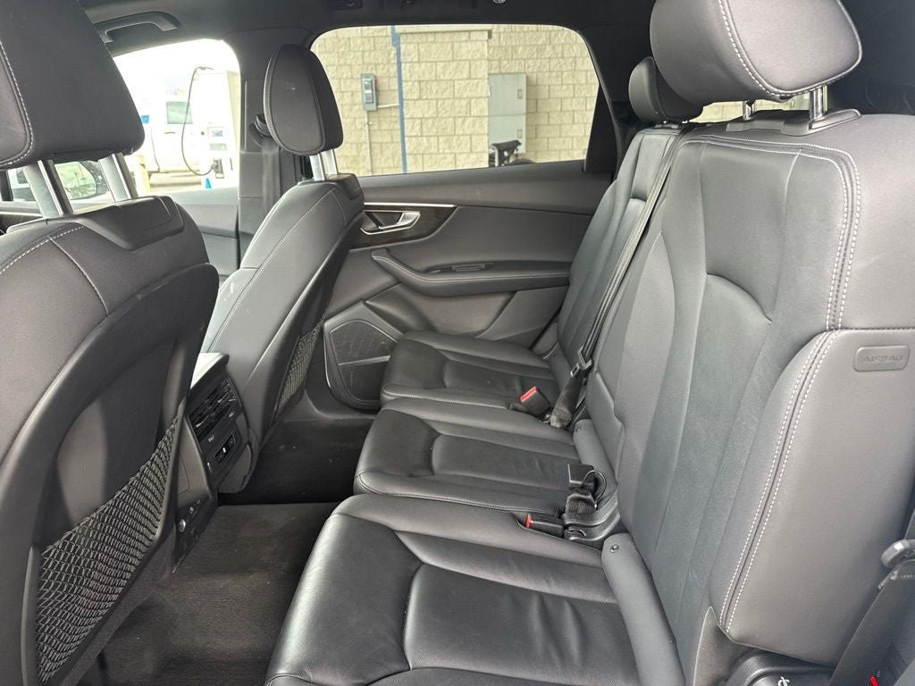 2025 Audi Q7 Premium Plus