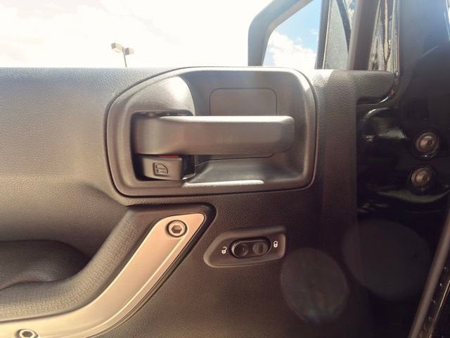 2017 Jeep Wrangler Unlimited Sahara 4x4