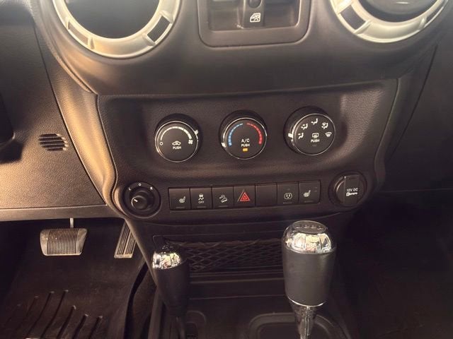 2017 Jeep Wrangler Unlimited Sahara 4x4