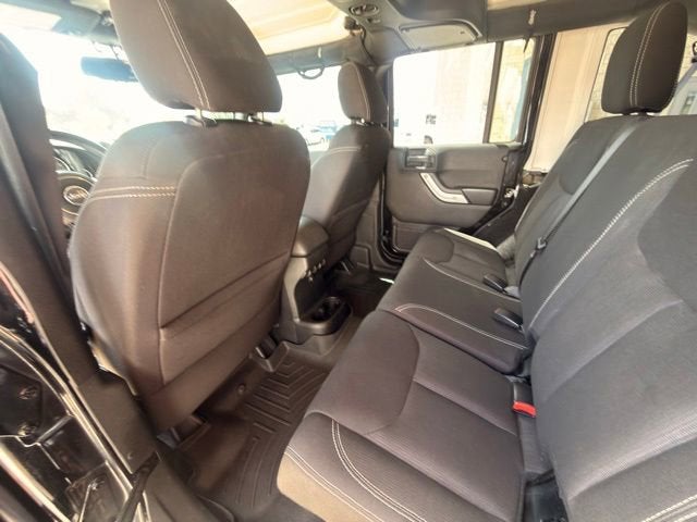 2017 Jeep Wrangler Unlimited Sahara 4x4