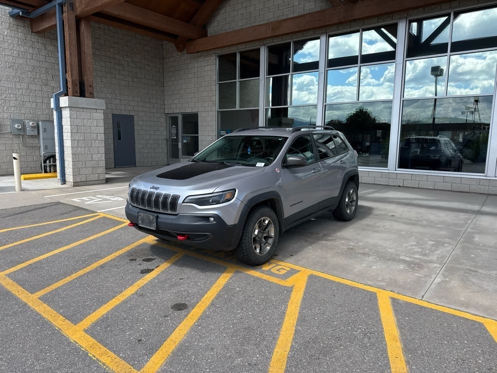 2019 Jeep Cherokee Trailhawk 4X4's photo