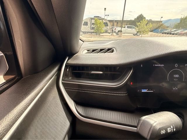 2024 Jeep Grand Cherokee Laredo 4x4