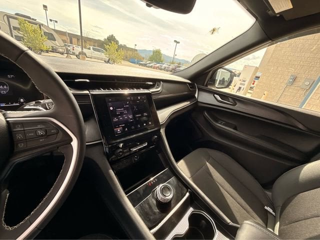 2024 Jeep Grand Cherokee Laredo 4x4