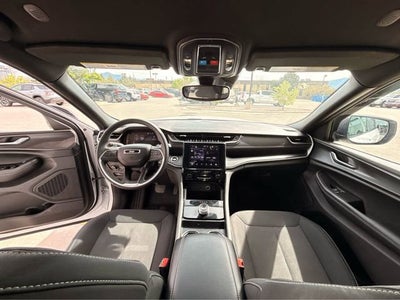 2024 Jeep Grand Cherokee Laredo 4x4