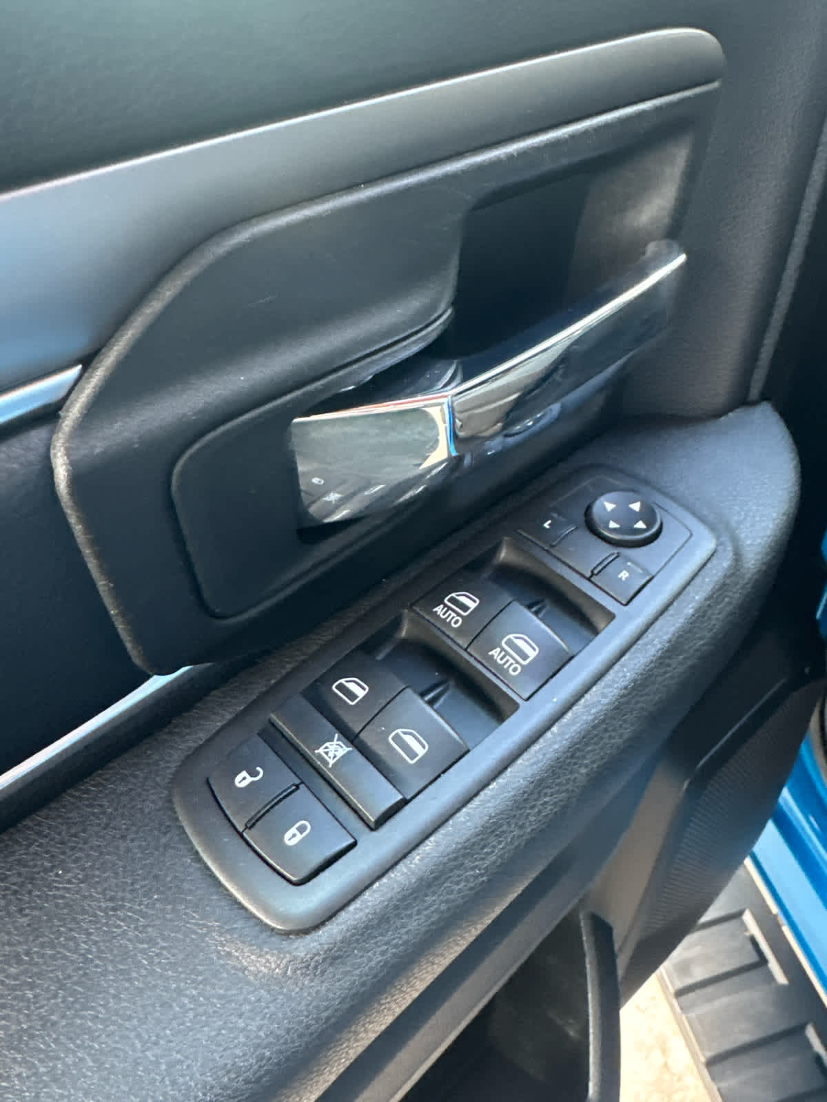 2021 RAM 1500 Classic Warlock Quad Cab 4x4 6'4" Box