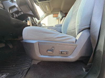 2017 RAM 1500 Big Horn Crew Cab 4x4 6'4" Box