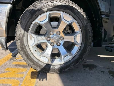 2022 RAM 1500 Big Horn Crew Cab 4x4 5'7" Box