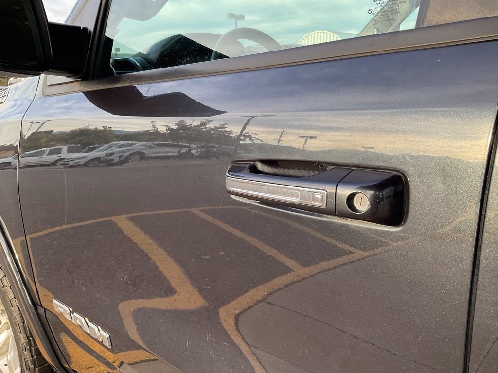 2019 RAM 1500 Laramie Quad Cab 4x4 6'4" Box