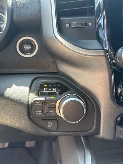 2025 RAM 1500 Big Horn Crew Cab 4x4 5'7" Box