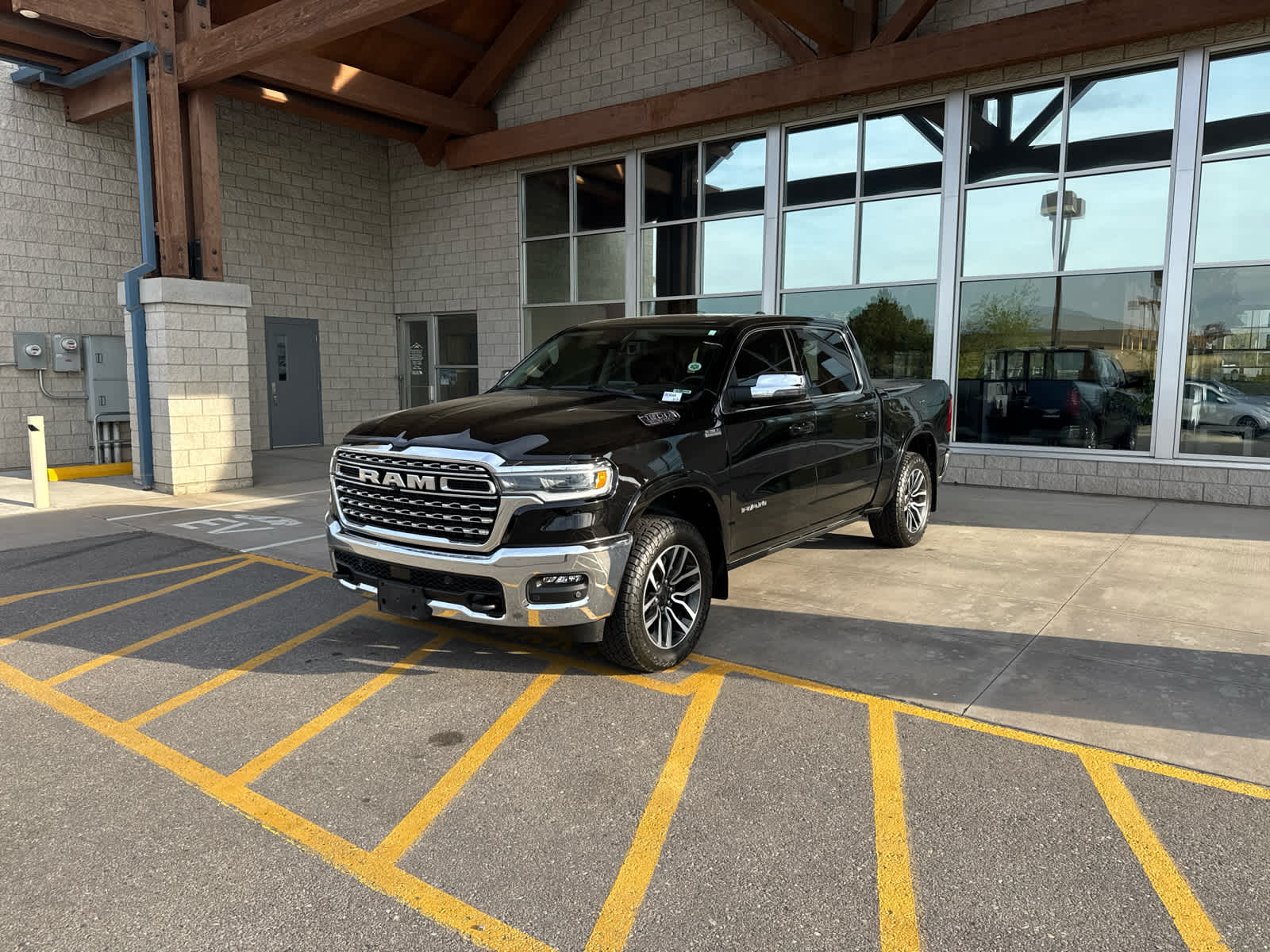 2025 RAM 1500 Limited Longhorn Crew Cab 4x4 5'7" Box