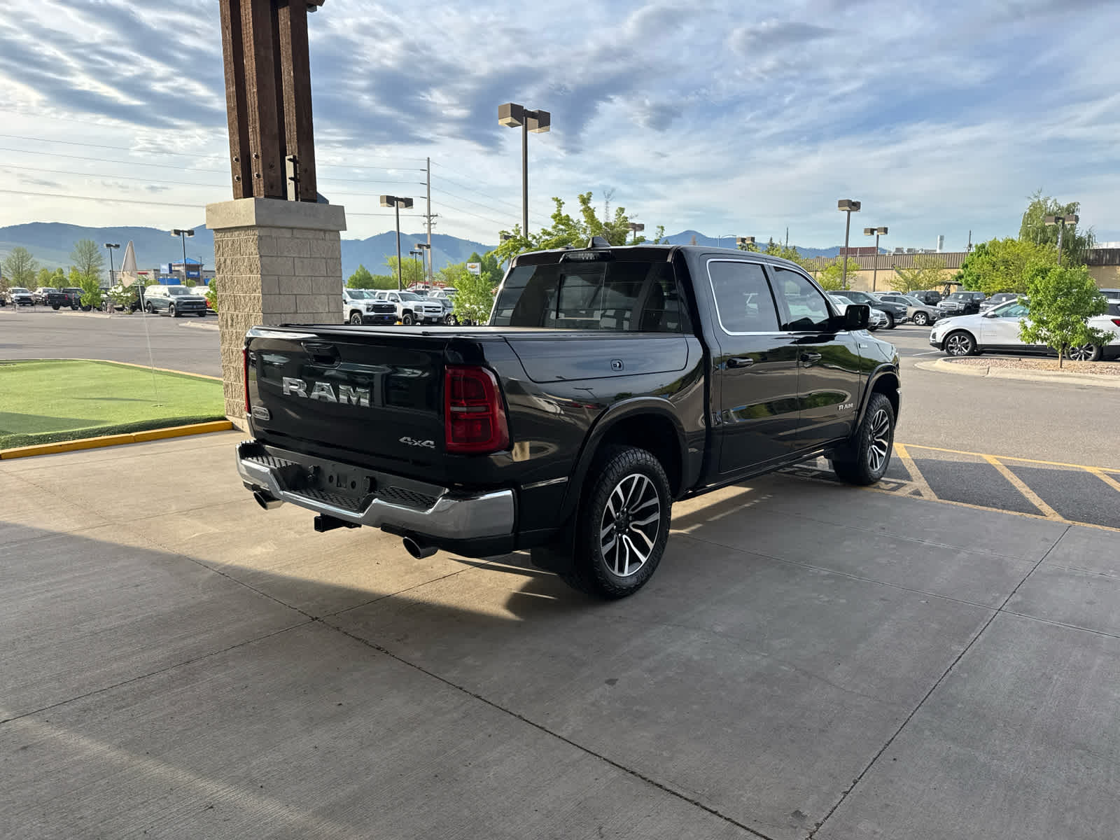 2025 RAM 1500 Limited Longhorn Crew Cab 4x4 5'7" Box