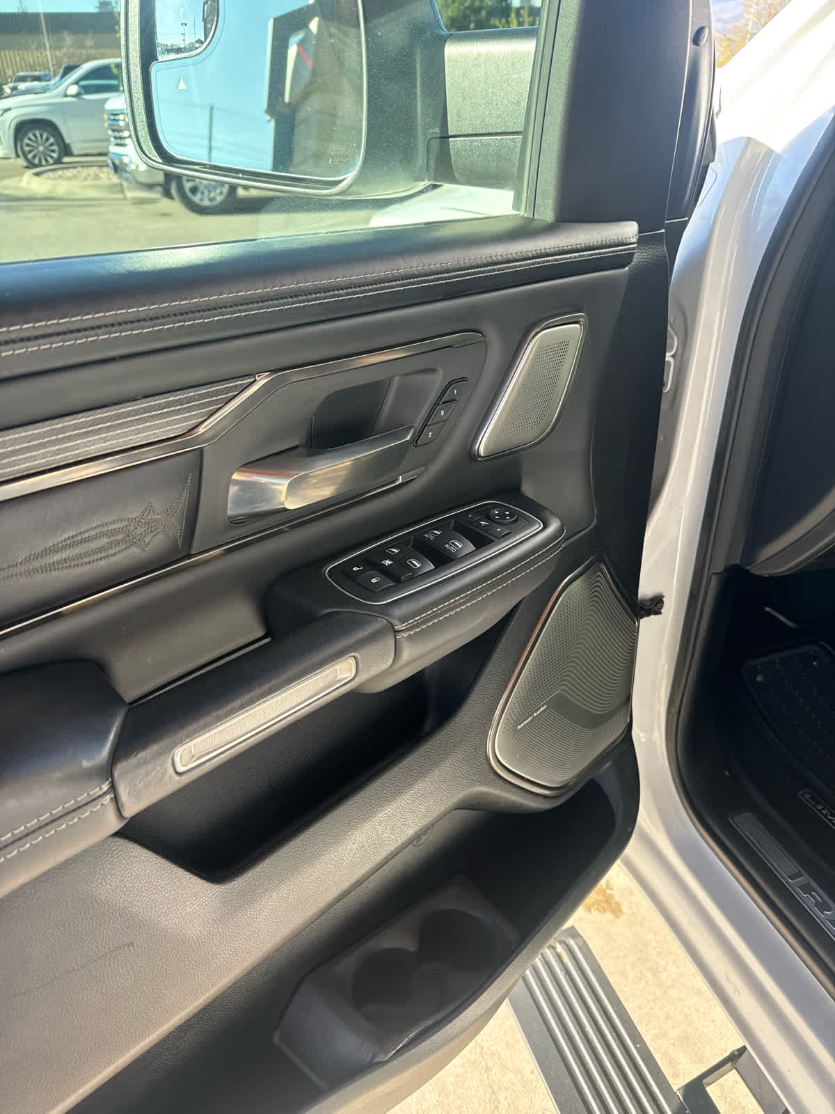 2021 RAM 1500 Limited Crew Cab 4x4 5'7" Box