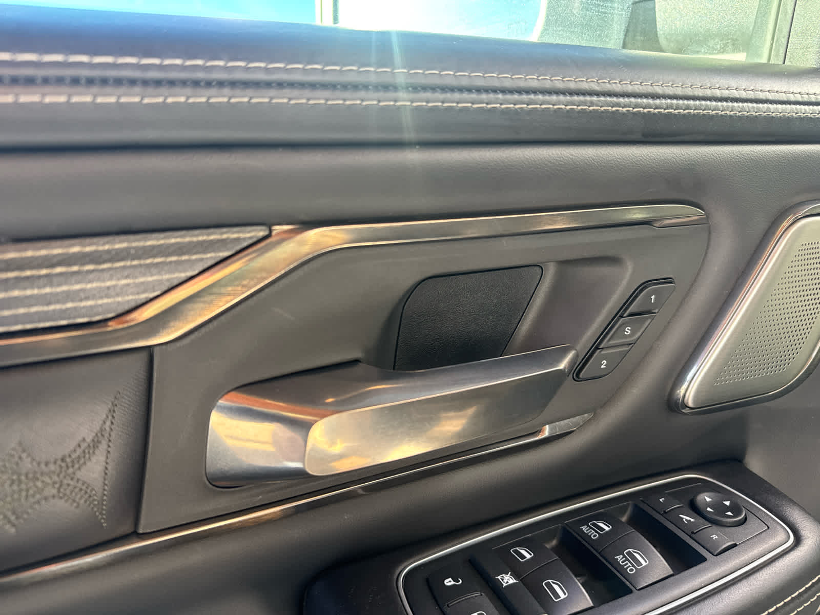 2021 RAM 1500 Limited Crew Cab 4x4 5'7" Box