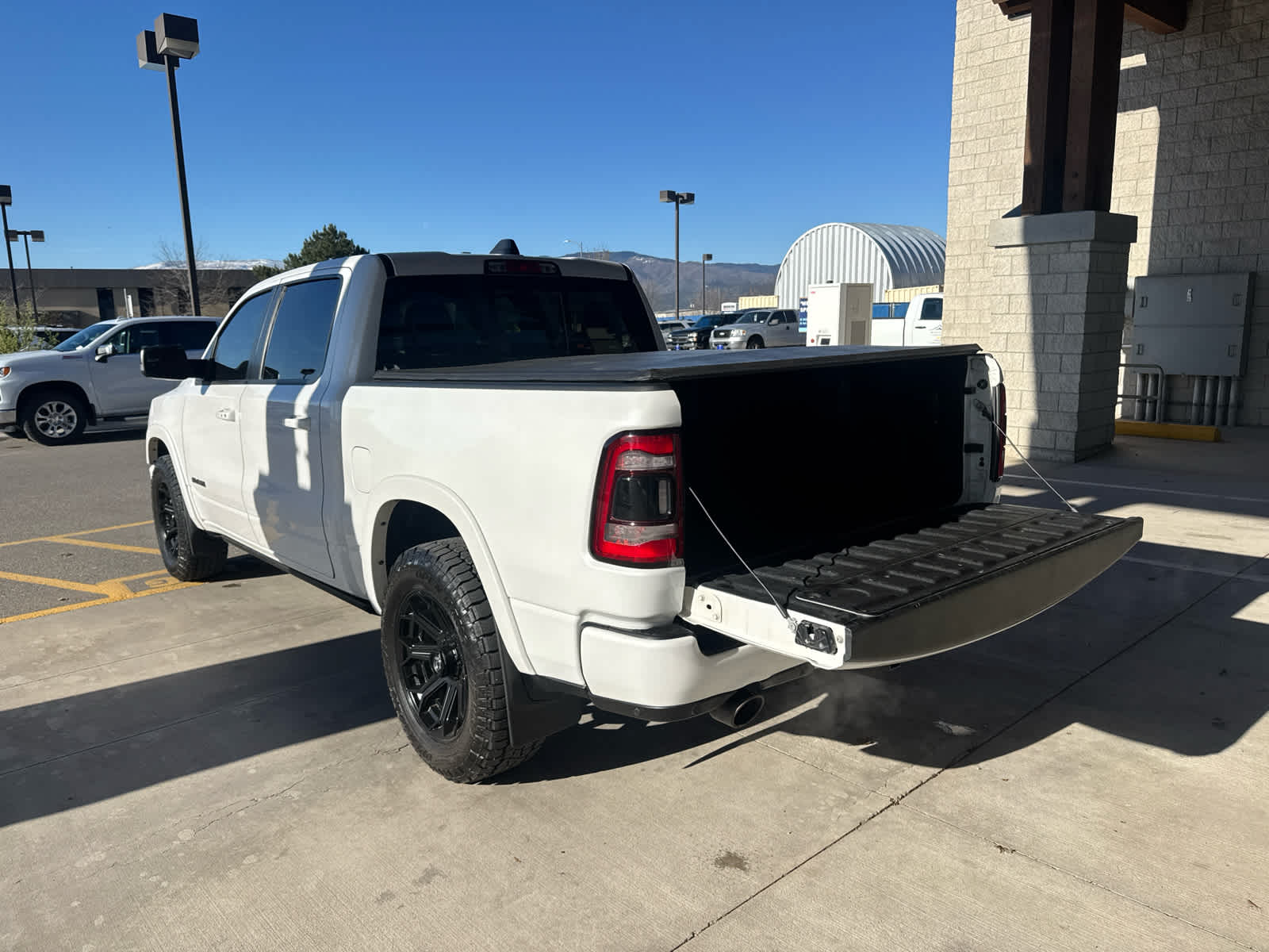 2021 RAM 1500 Limited Crew Cab 4x4 5'7" Box