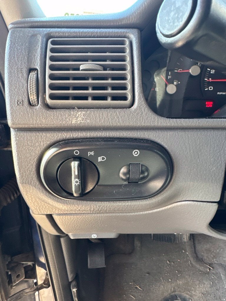 2004 Ford Explorer XLS