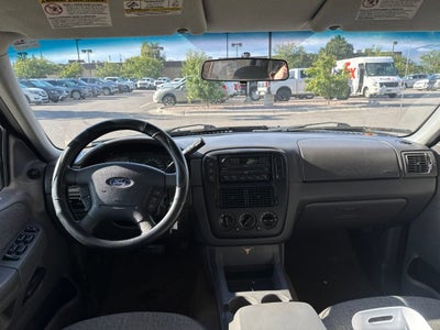 2004 Ford Explorer XLS
