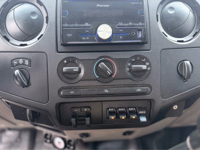 2009 Ford Super Duty F-350 SRW XL