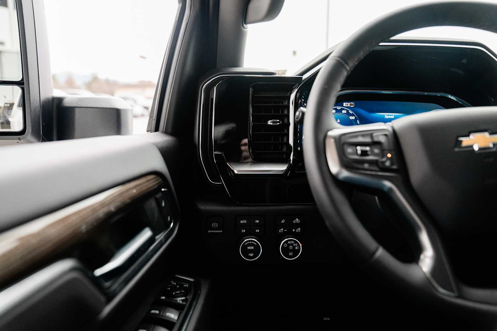 2026 Chevrolet Silverado 3500 HD Chassis Cab LT