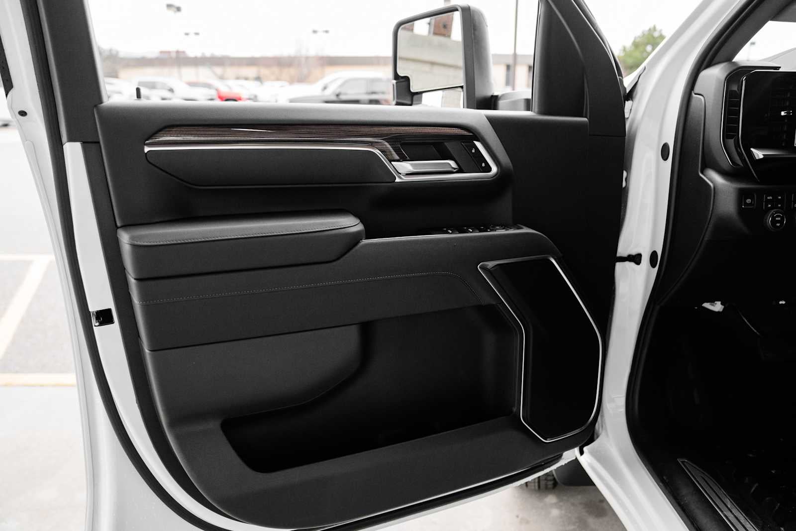 2026 Chevrolet Silverado 3500 HD Chassis Cab LT