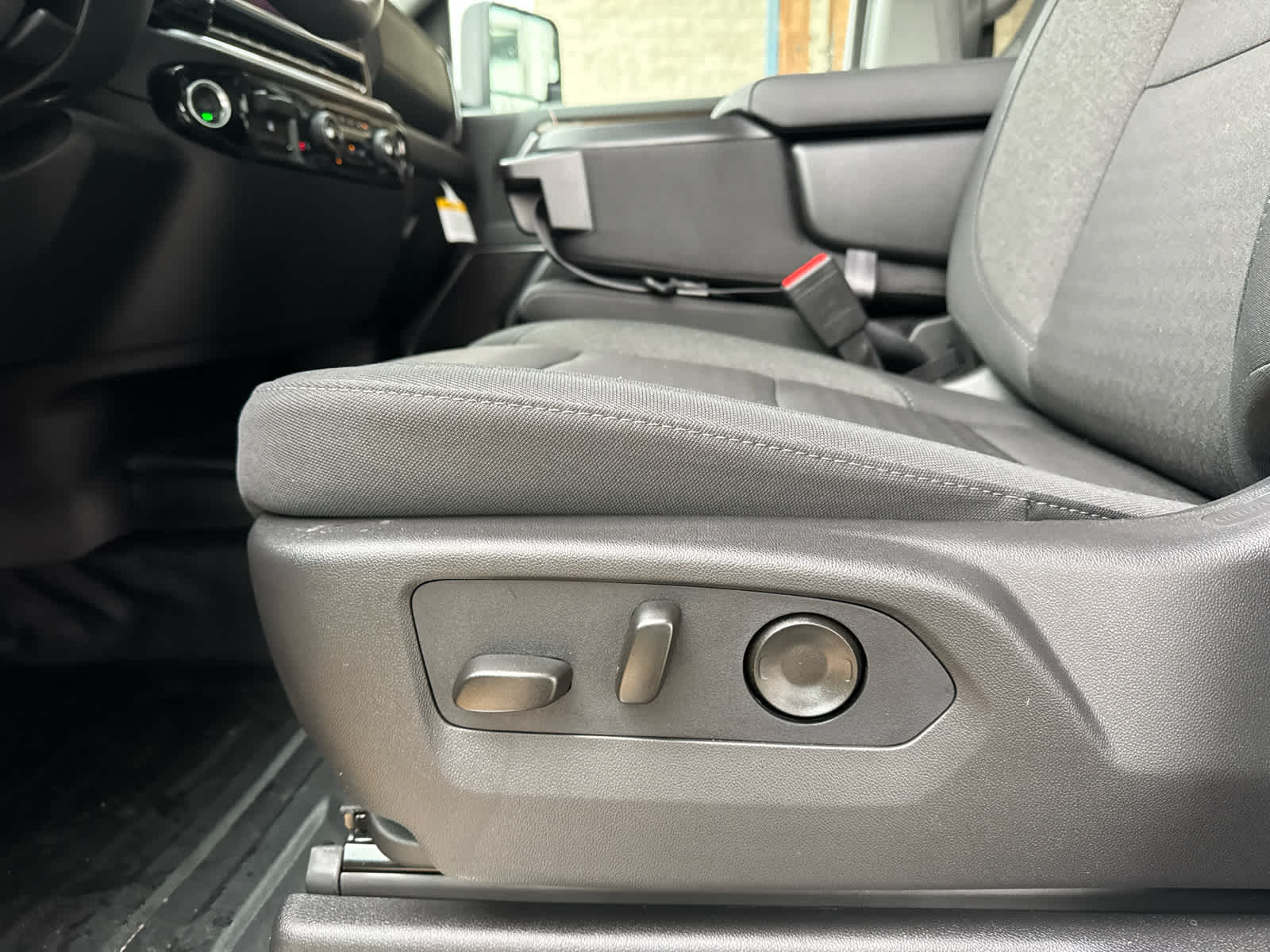 2026 Chevrolet Silverado 3500 HD Chassis Cab LT