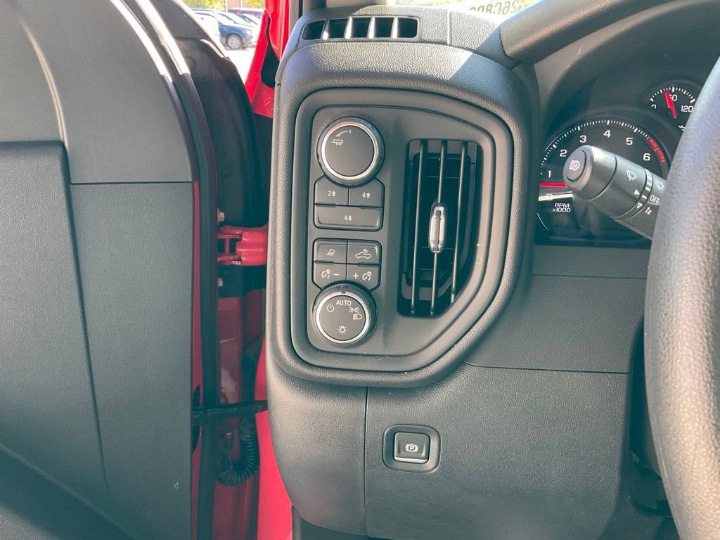 2025 Chevrolet Silverado 2500 HD Custom