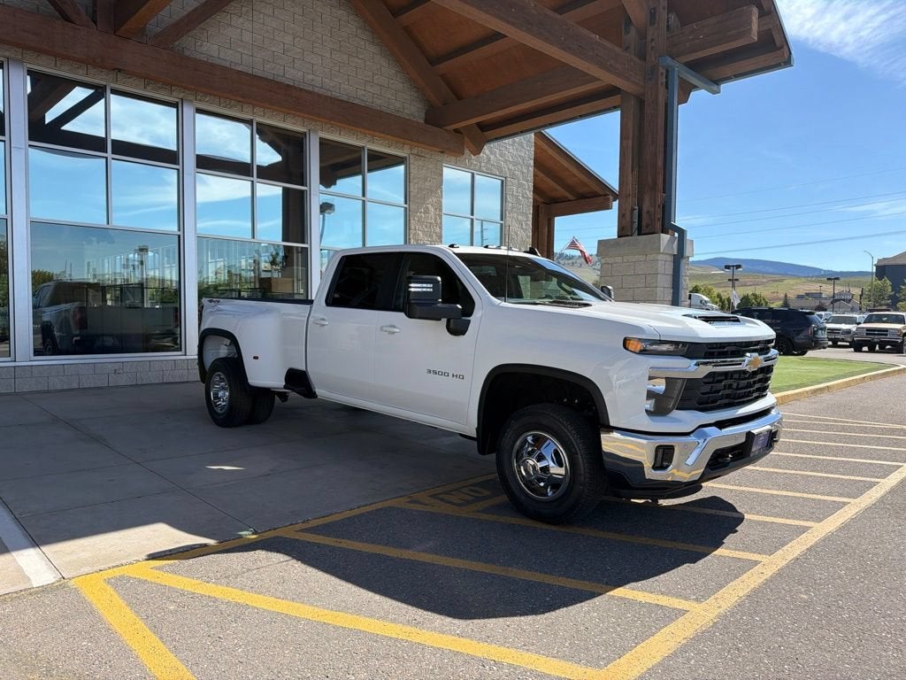 2026 Chevrolet Silverado 3500 HD LT DRW