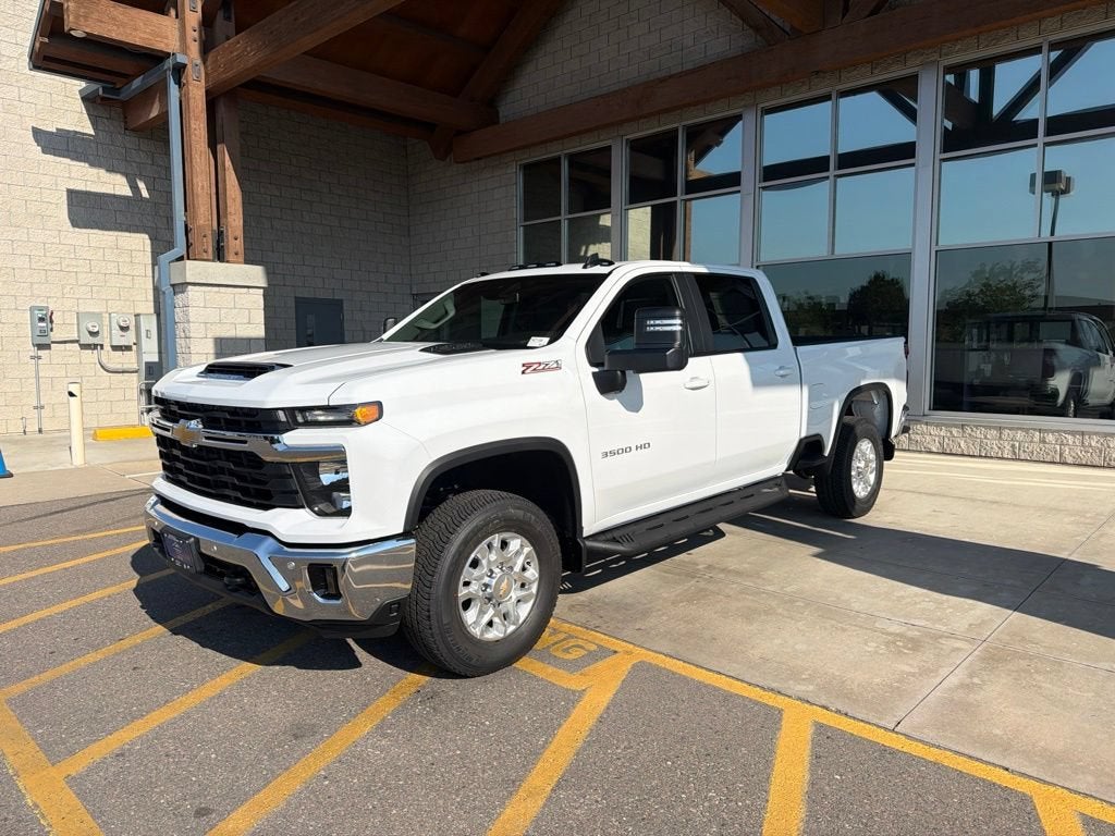 2026 Chevrolet Silverado 3500 HD LT