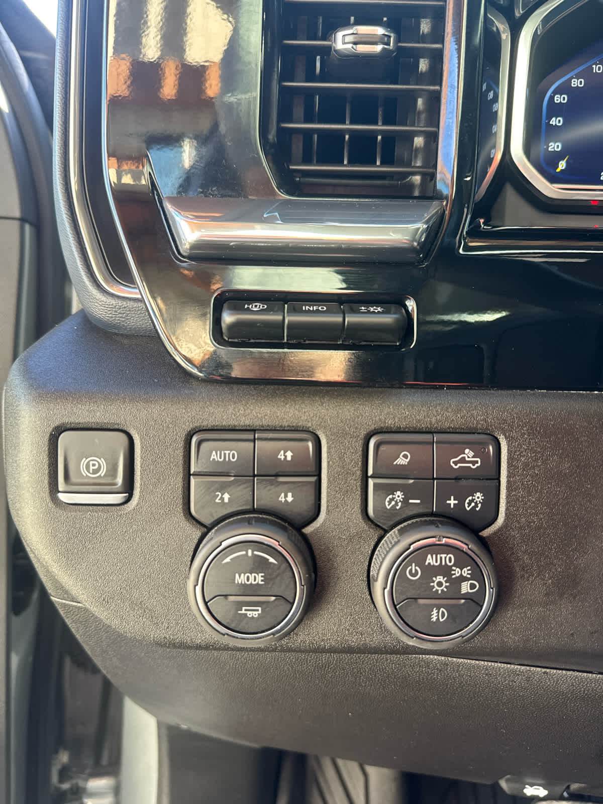 2025 Chevrolet Silverado 3500 HD High Country