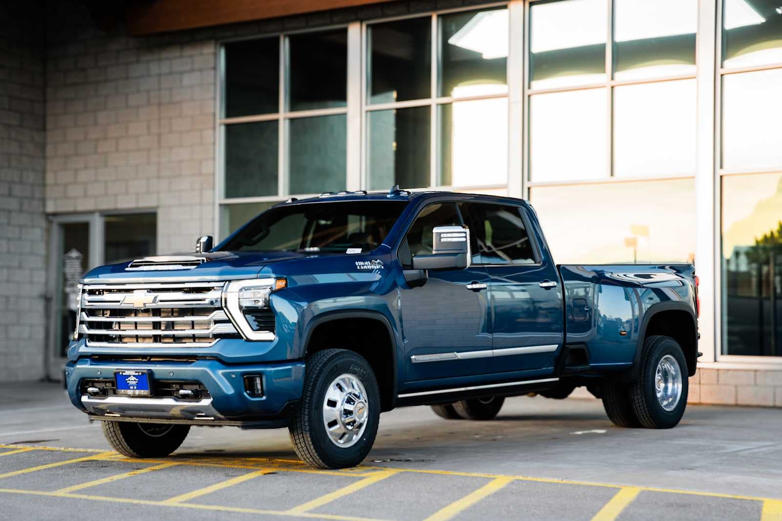 2026 Chevrolet Silverado 3500 HD High Country DRW