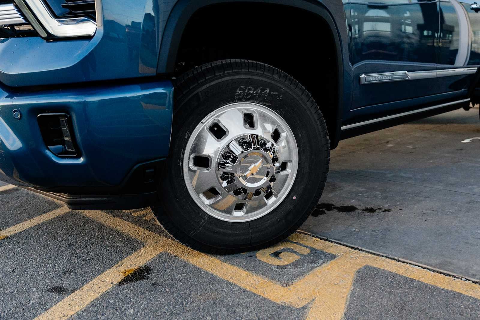 2026 Chevrolet Silverado 3500 HD High Country DRW