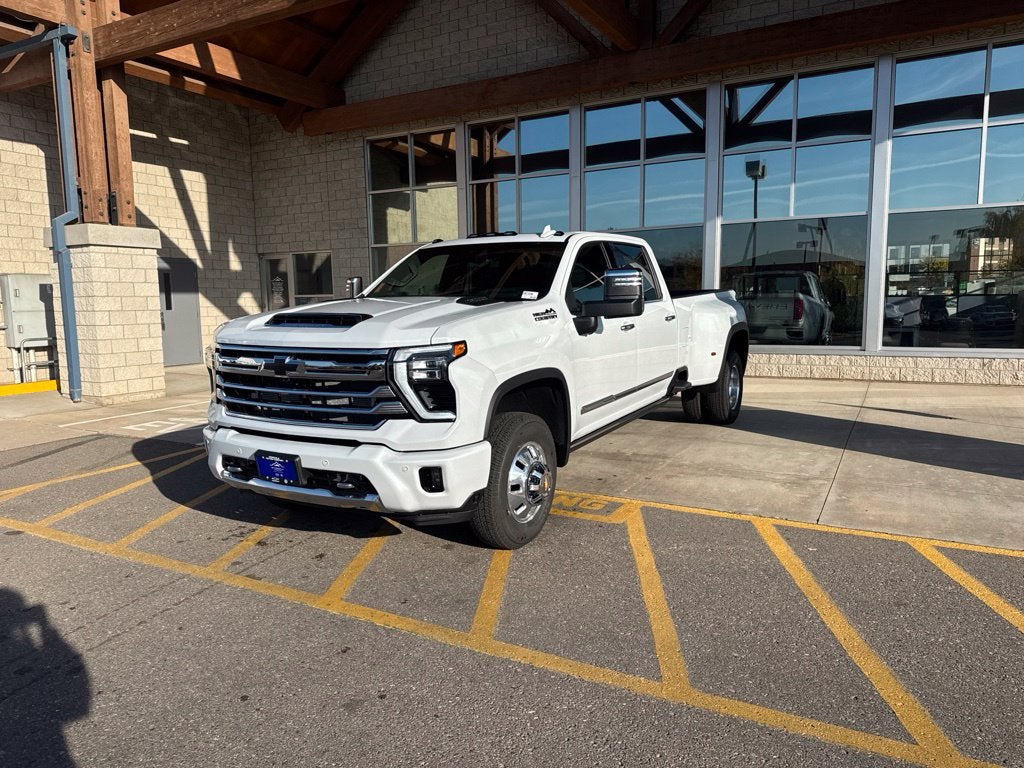 2026 Chevrolet Silverado 3500 HD High Country DRW